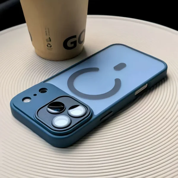 📱 غطاء آيفون ١٧ الفاخر بتقنية الشحن اللاسلكي! ⚡