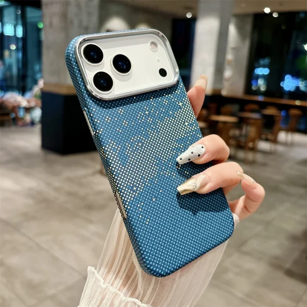 📱 **جراب كِفلار الفاخر بنسيج ألياف الكربون الملون للآيفون** ✨