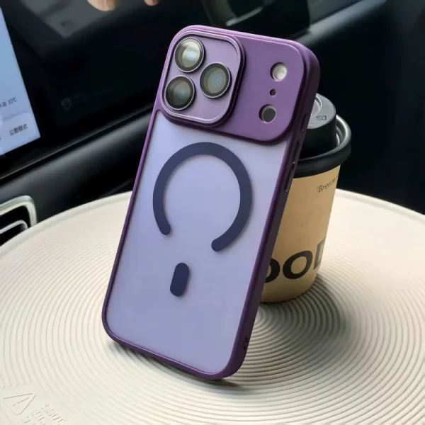📱 غطاء آيفون ١٧ الفاخر بتقنية الشحن اللاسلكي! ⚡