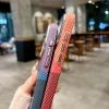 📱 **جراب كِفلار الفاخر بنسيج ألياف الكربون الملون للآيفون** ✨