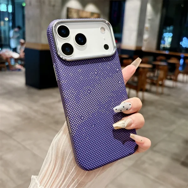 📱 **جراب كِفلار الفاخر بنسيج ألياف الكربون الملون للآيفون** ✨