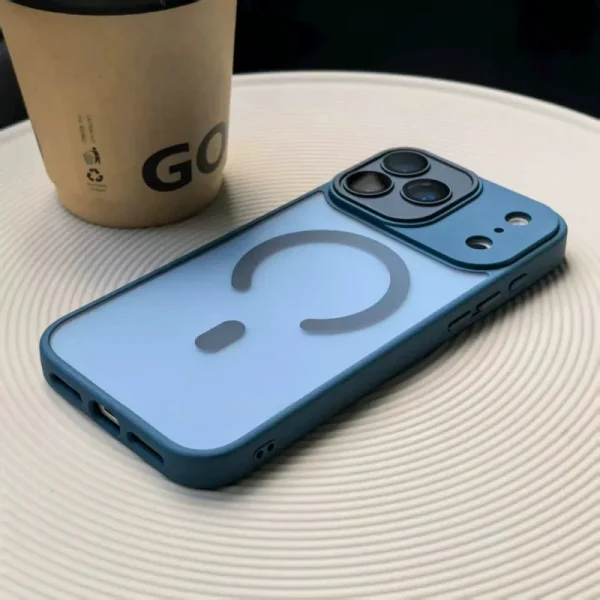 📱 غطاء آيفون ١٧ الفاخر بتقنية الشحن اللاسلكي! ⚡