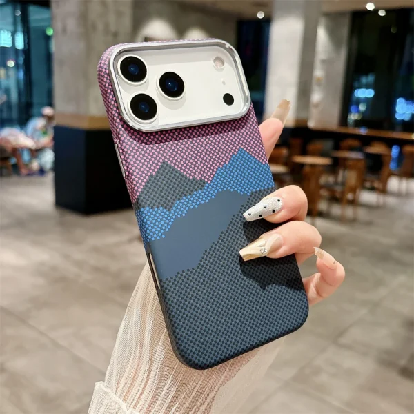 📱 **جراب كِفلار الفاخر بنسيج ألياف الكربون الملون للآيفون** ✨
